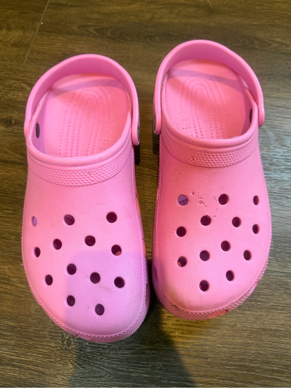 CROCS Classic Clog in Pink - Lightweight Slip-On Mules